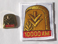 Picture of the pin and patch for 10000 Kilometers